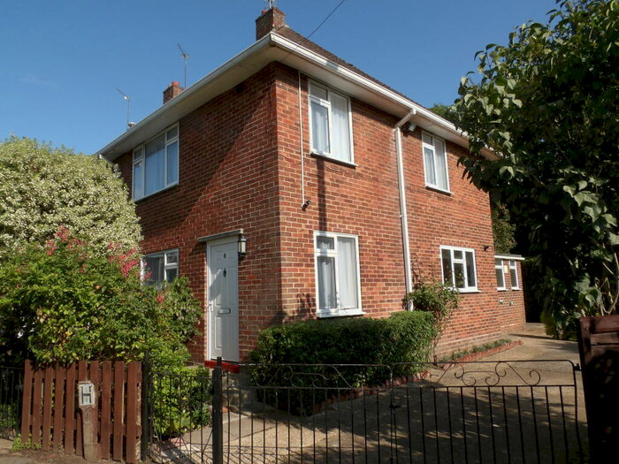 3 Bedroom End Of Terrace House To Rent In Mitchells Close, Romsey, SO51
