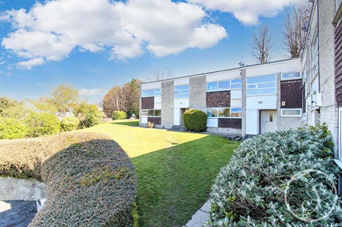 1 Bedroom Flat To Rent In Woodliffe Court, Leeds, LS7