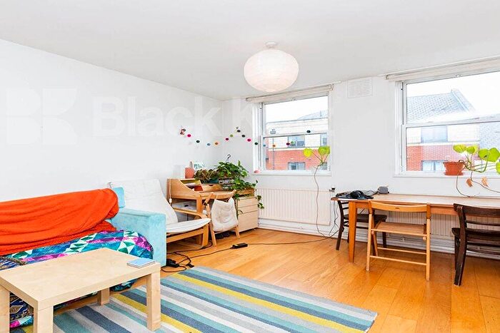 1 Bedroom Flat To Rent In Tollington Way, Holloway, N7