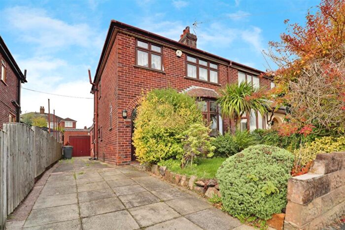 3 Bedroom House For Sale In Barrington Court, Newcastle, ST5