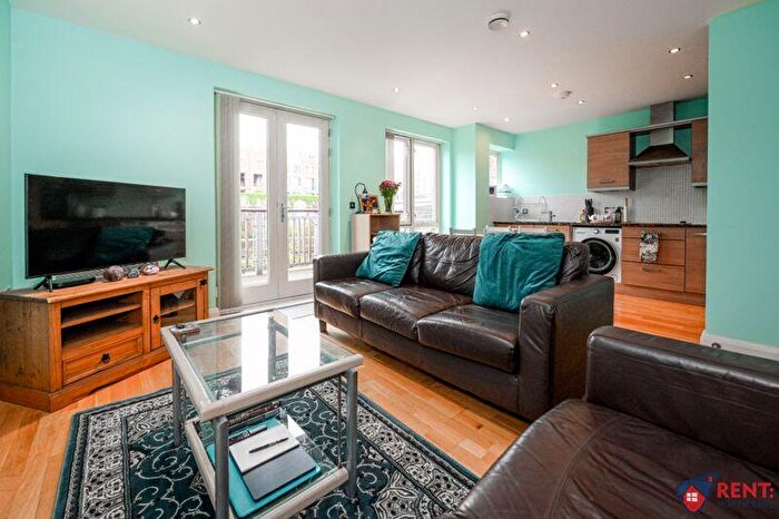 2 Bedroom Flat To Rent In Back Silver Street, Durham, DH1