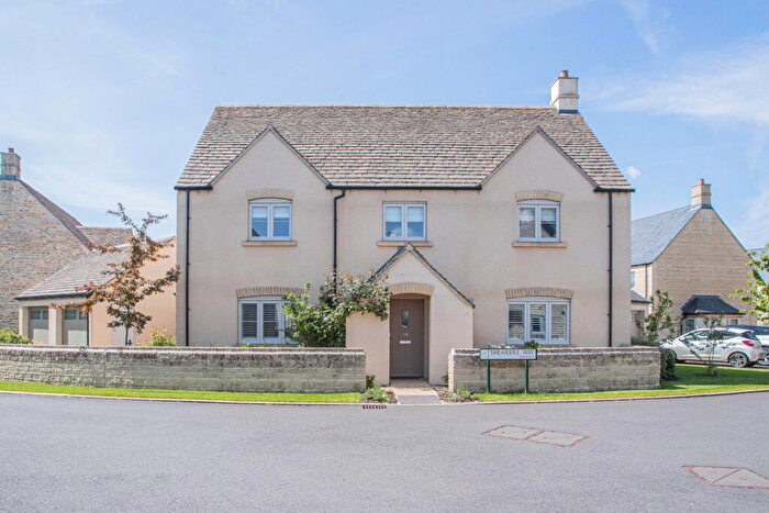 4 Bedroom Detached House For Sale In Shearers Way, Tetbury, GL8