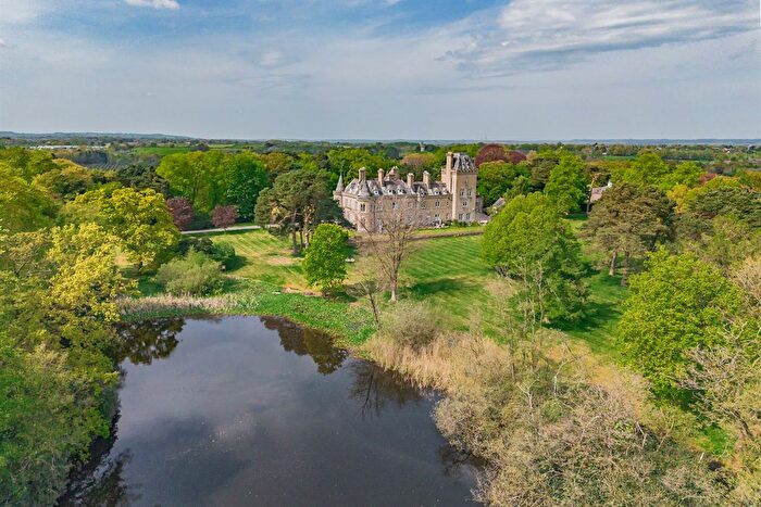 3 Bedroom Flat For Sale In Oakmere, Northwich, CW8