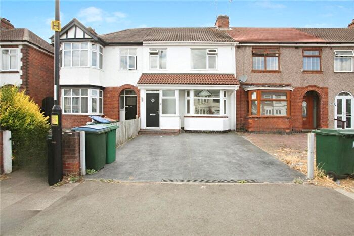 3 Bedroom Flat To Rent In Cheveral Avenue, Coventry, West Midlands, CV6
