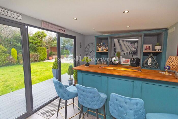 4 Bedroom Detached House For Sale In North Park Drive, Blackpool, FY3