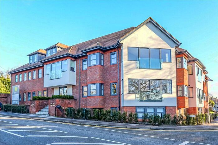 2 Bedroom Apartment To Rent In Finchampstead Road, Wokingham, Berkshire, RG40
