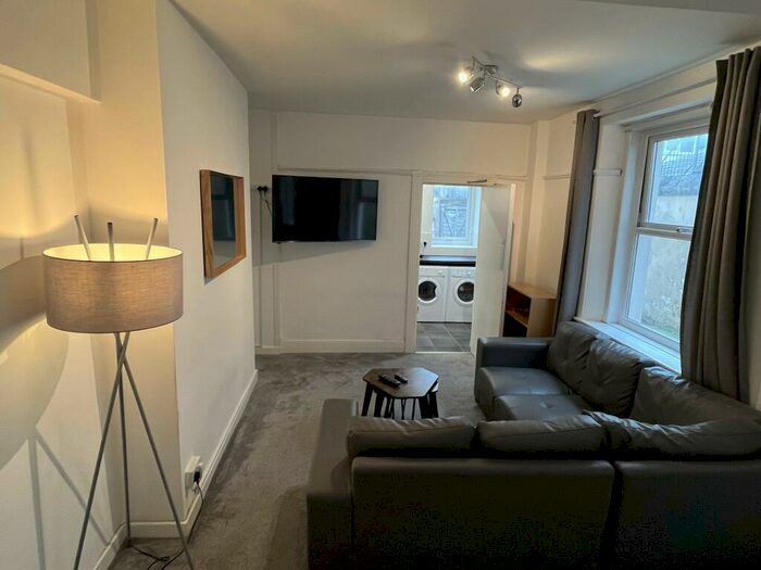 6 Bedroom House To Rent In Baring Street, Greenbank, Plymouth, PL4