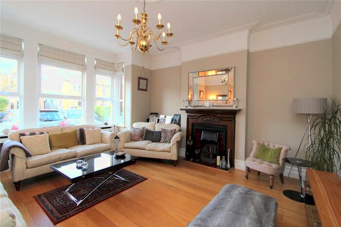 5 Bedroom Semi-Detached House To Rent In Colebrooke Avenue, Ealing, London, W13