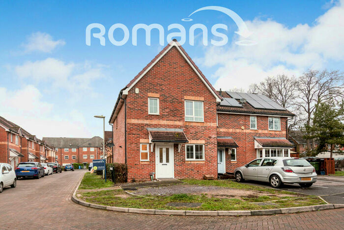 3 Bedroom Semi-Detached House To Rent In Silver Birch Way, GU14