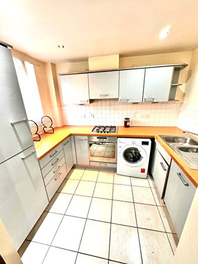 2 Bedroom Flat To Rent In Erebus Drive, London, SE28