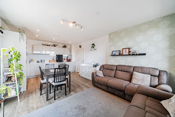 2 Bedroom Terraced House For Sale In Pump Lane, Hayes, UB3