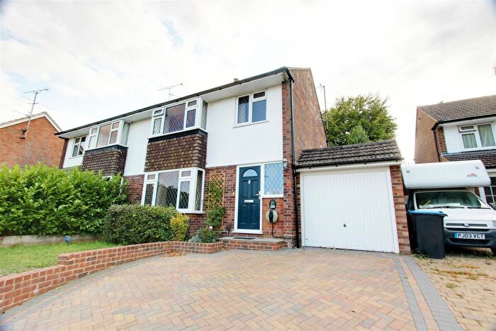 3 Bedroom Semi-Detached House For Sale In Christchurch Road, Tring, HP23
