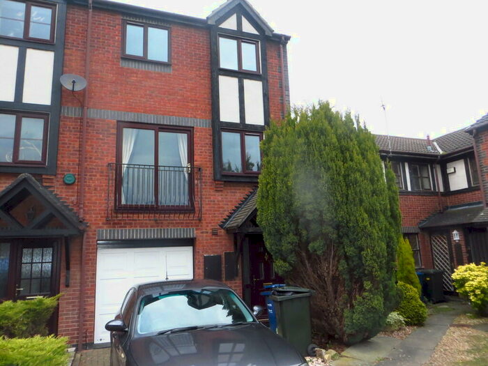 2 Bedroom Detached House To Rent In The Firs, Gosforth, NE3