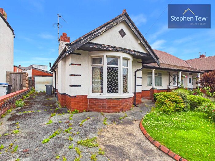 2 Bedroom Semi-Detached Bungalow For Sale In Lomond Avenue, Blackpool, FY3
