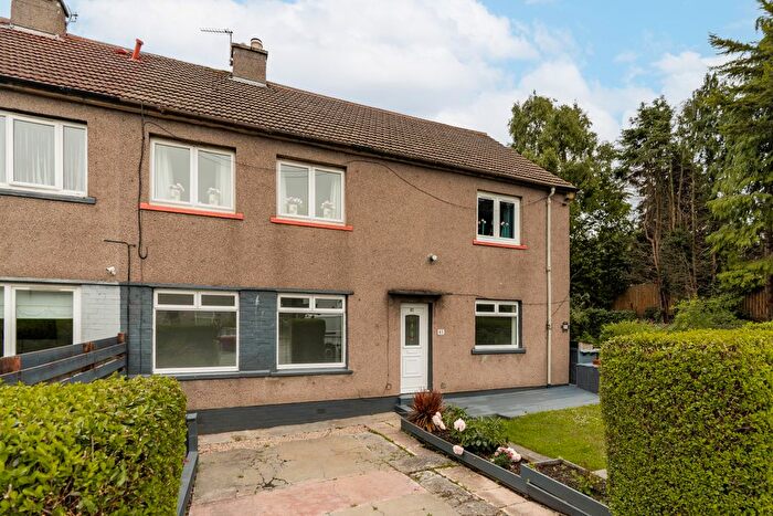 3 Bedroom Flat For Sale In Groathill Road North, Edinburgh, EH4