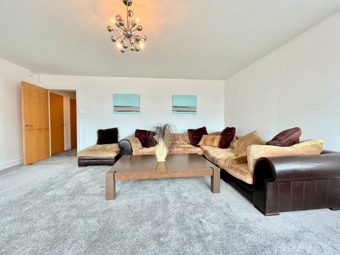 2 Bedroom Flat To Rent In Buchanan Street, Glasgow, G1