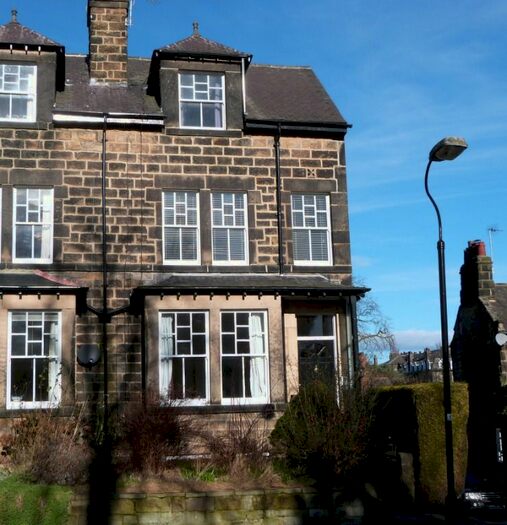 3 Bedroom Flat To Rent In Cornwall Road, Harrogate, HG1