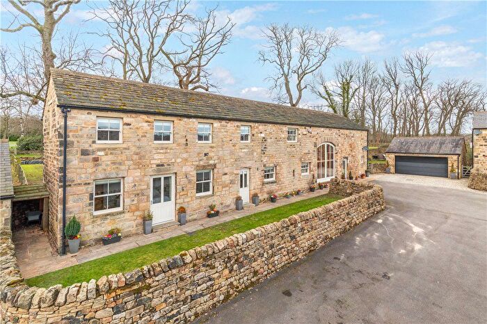 4 Bedroom Detached House For Sale In Ling Bob Lane, Horsforth, Leeds, West Yorkshire, LS18