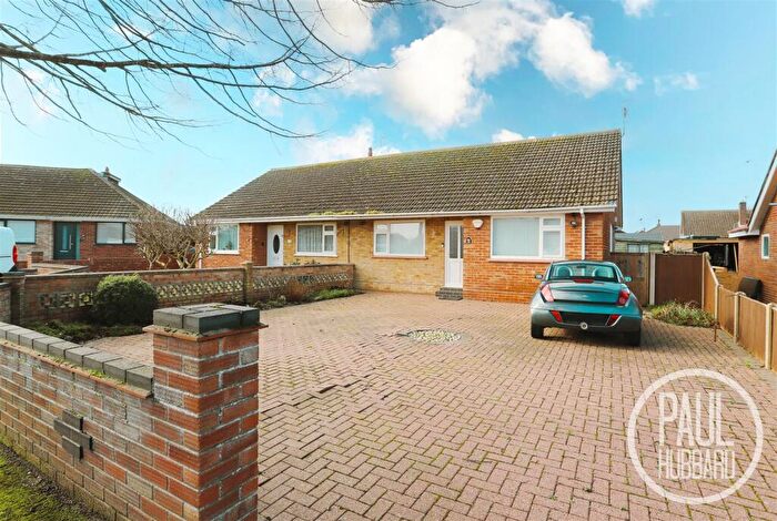 2 Bedroom Semi-Detached Bungalow For Sale In Kingston Close, Pakefield, NR33