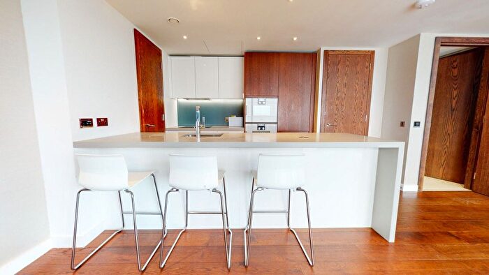 3 Bedroom Flat To Rent In Cremer Street, London, E2