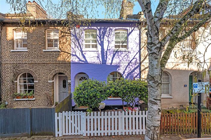2 Bedroom Terraced House For Sale In Chiswick Road, London, W4