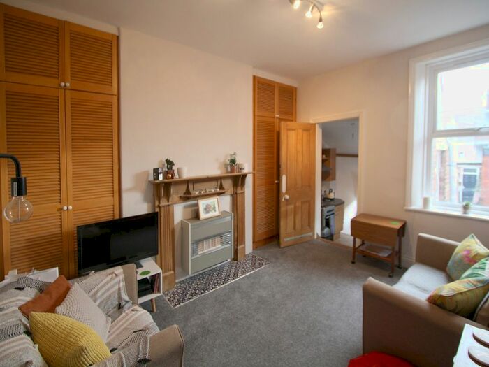 2 Bedroom Flat To Rent In Doncaster Road, Sandyford, Newcastle Upon Tyne, NE2