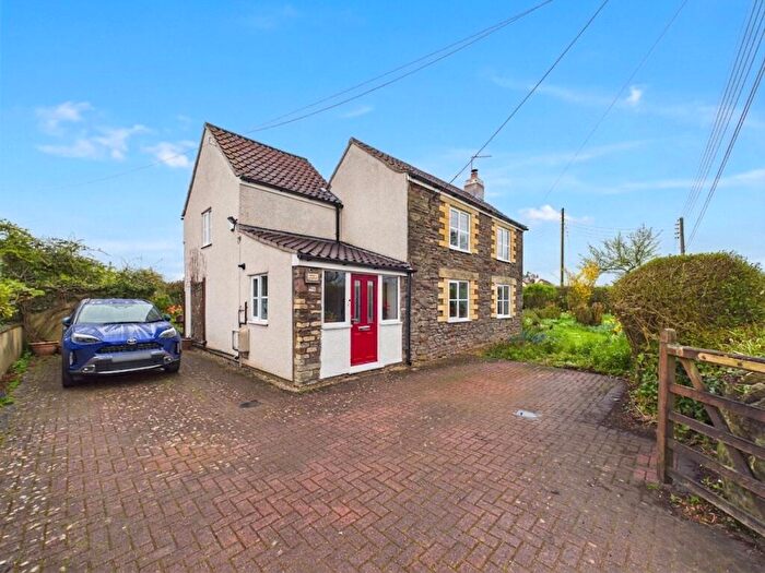 3 Bedroom Detached House For Sale In Siston Hill, Bristol, BS30