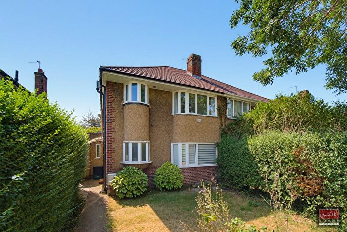 1 Bedroom Maisonette For Sale In Staines Road, Bedfont, TW14
