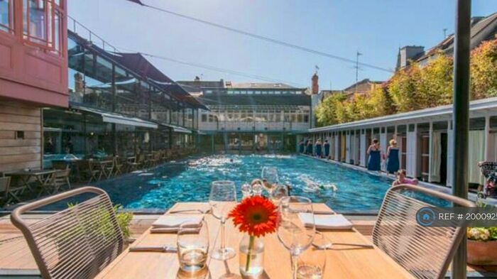 2 Bedroom Flat To Rent In Oakfield Grove, Bristol, BS8