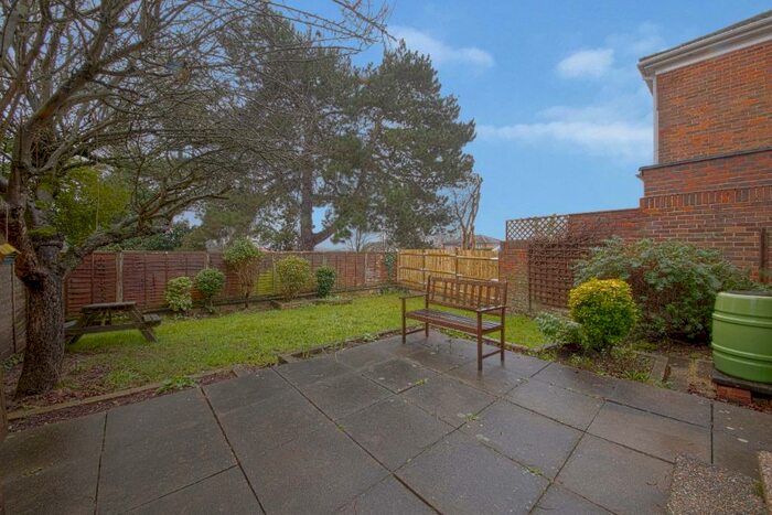 4 Bedroom Terraced House To Rent In Boyn Hill Road, Maidenhead, SL6