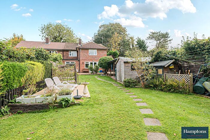 3 Bedroom Semi-Detached House For Sale In Riverside, Buntingford, SG9