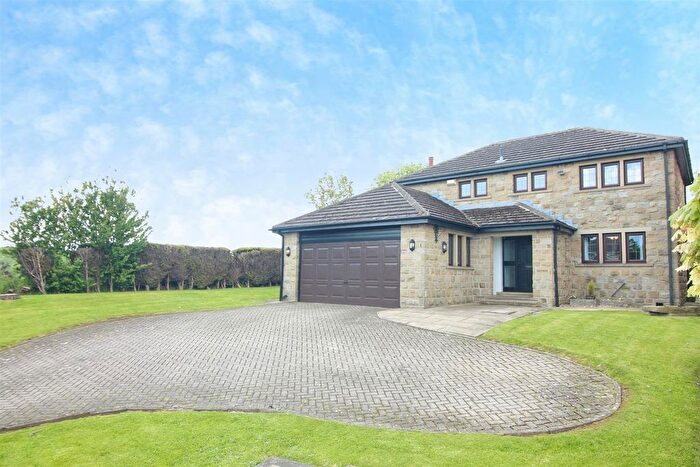 3 Bedroom Detached House For Sale In Swithens Lane, Rothwell, Leeds, LS26