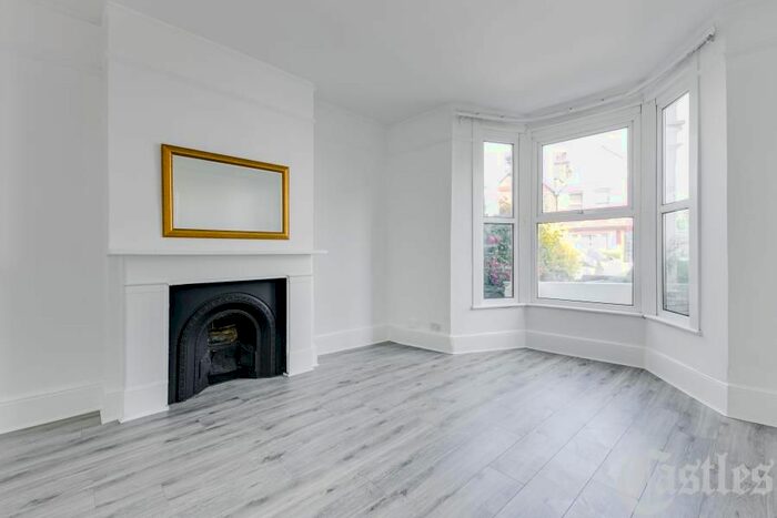 1 Bedroom Flat To Rent In Palace Road, Crouch End, N8