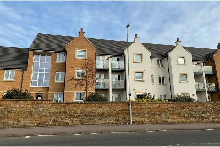 1 Bedroom Flat For Sale In Welford Road, Kingsthorpe, Northampton, NN2