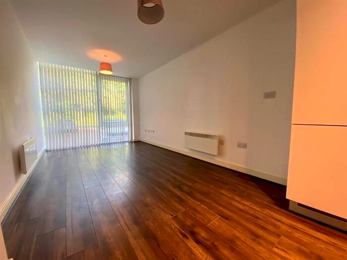 1 Bedroom Flat To Rent In Waterfront West, Brierley Hill, DY5