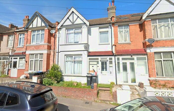 4 Bedroom Terraced House To Rent In Roche Road, London, SW16
