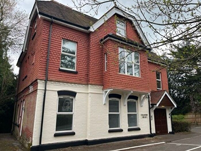 2 Bedroom Flat To Rent In Bereweeke Road, Winchester, SO22