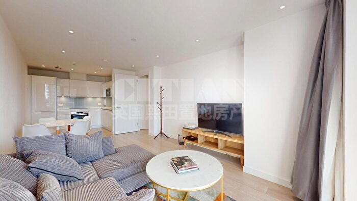 2 Bedroom Apartment To Rent In Carriage House, City North Place, London, N4