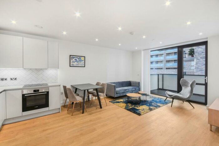 2 Bedroom Apartment To Rent In Cordwainer House, Aberfeldy Village, Poplar, E14