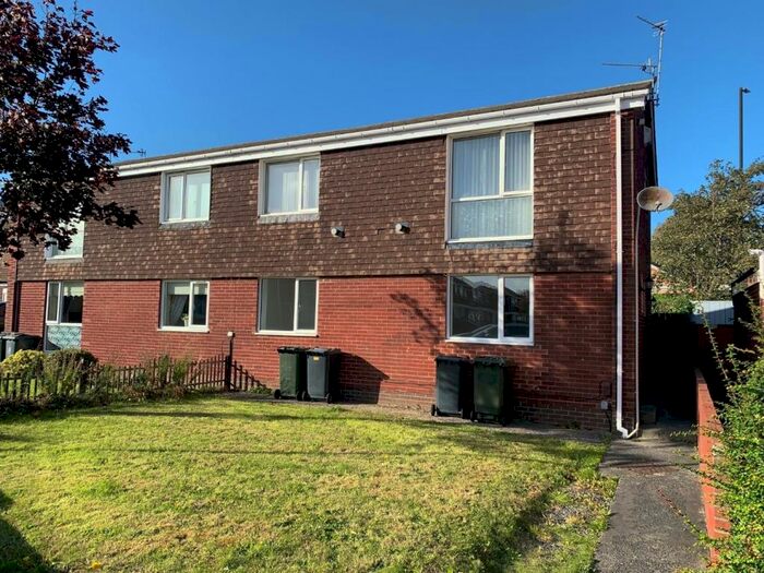 2 Bedroom Flat To Rent In Stirling Drive, North Shields, NE29
