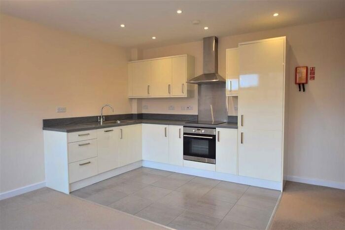 3 Bedroom Flat To Rent In Curzon House, Northgate Street, Gloucester GL1