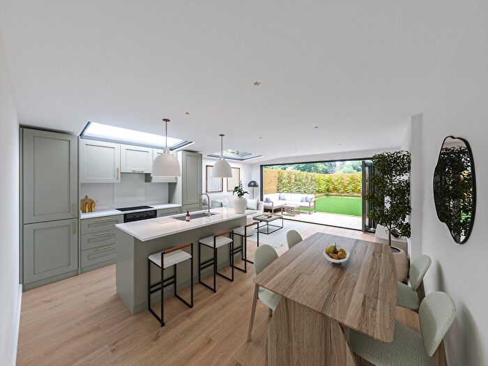 3 Bedroom Flat For Sale In Nutbrook Street, Peckham Rye, SE15