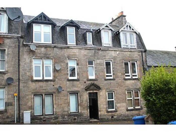2 Bedroom Flat To Rent In Campbell Street, Dunfermline, KY12