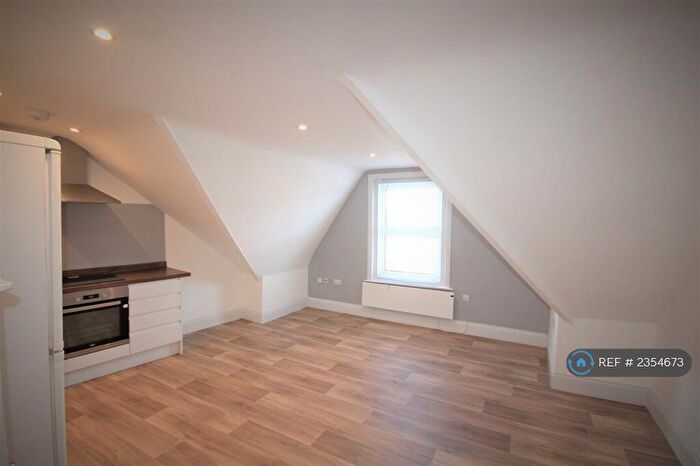 1 Bedroom Flat To Rent In Christchurch Road, Bournemouth, BH7