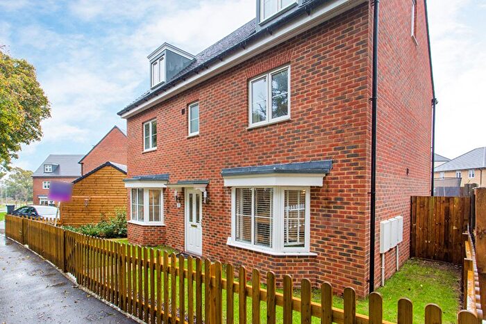 5 Bedroom Detached House To Rent In Canary Grove, Aylesham, Canterbury, Kent, CT3