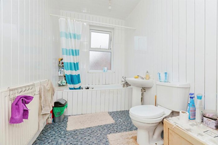 3 Bedroom Terraced House For Sale In Biddulph Street, Leicester, LE2