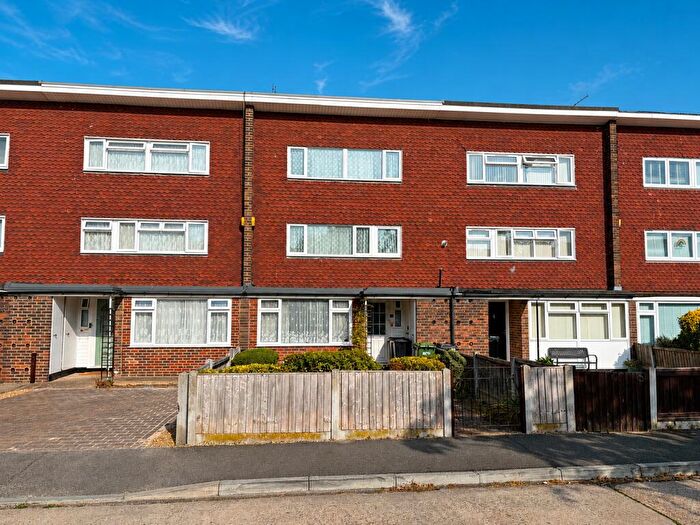 4 Bedroom Terraced House For Sale In Ardleigh, Lee Chapel South, Basildon, Essex, SS16