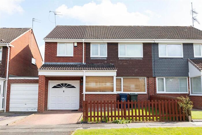 4 Bedroom House For Sale In Shannon Court, Newcastle Upon Tyne, NE3