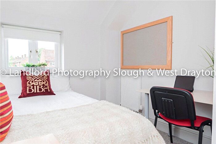 1 Bedroom Terraced House To Rent In Broomfield, Guildford, Surrey, GU2