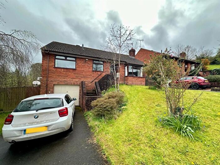 3 Bedroom Detached Bungalow To Rent In Cranmore View, Tiverton, EX16